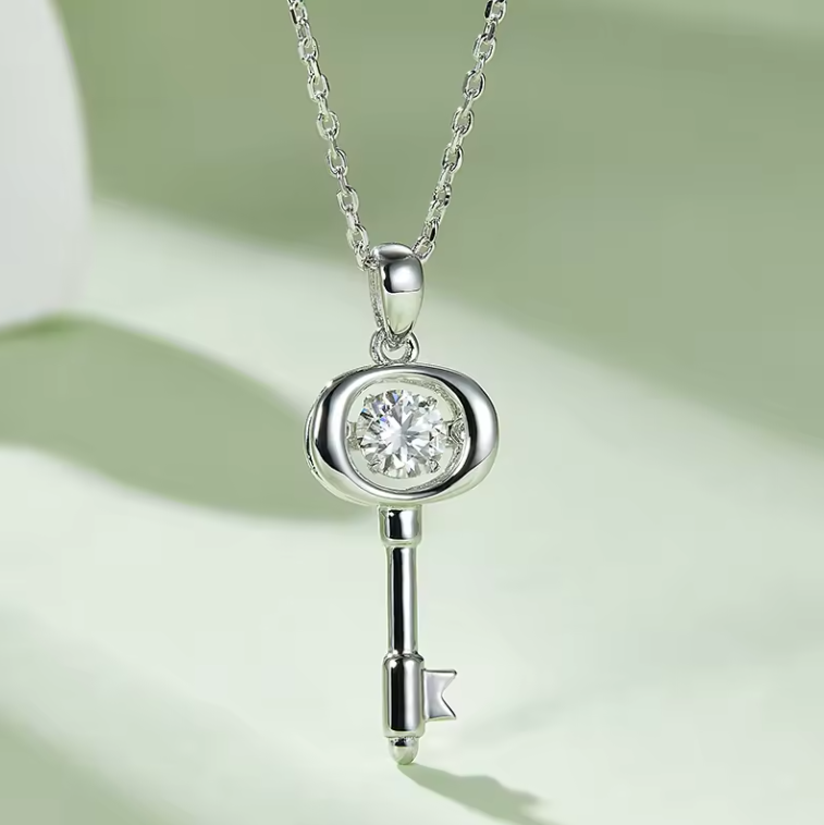 Dancing Luna 0.5ct