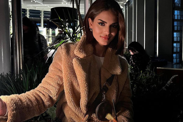 Worn by Mena