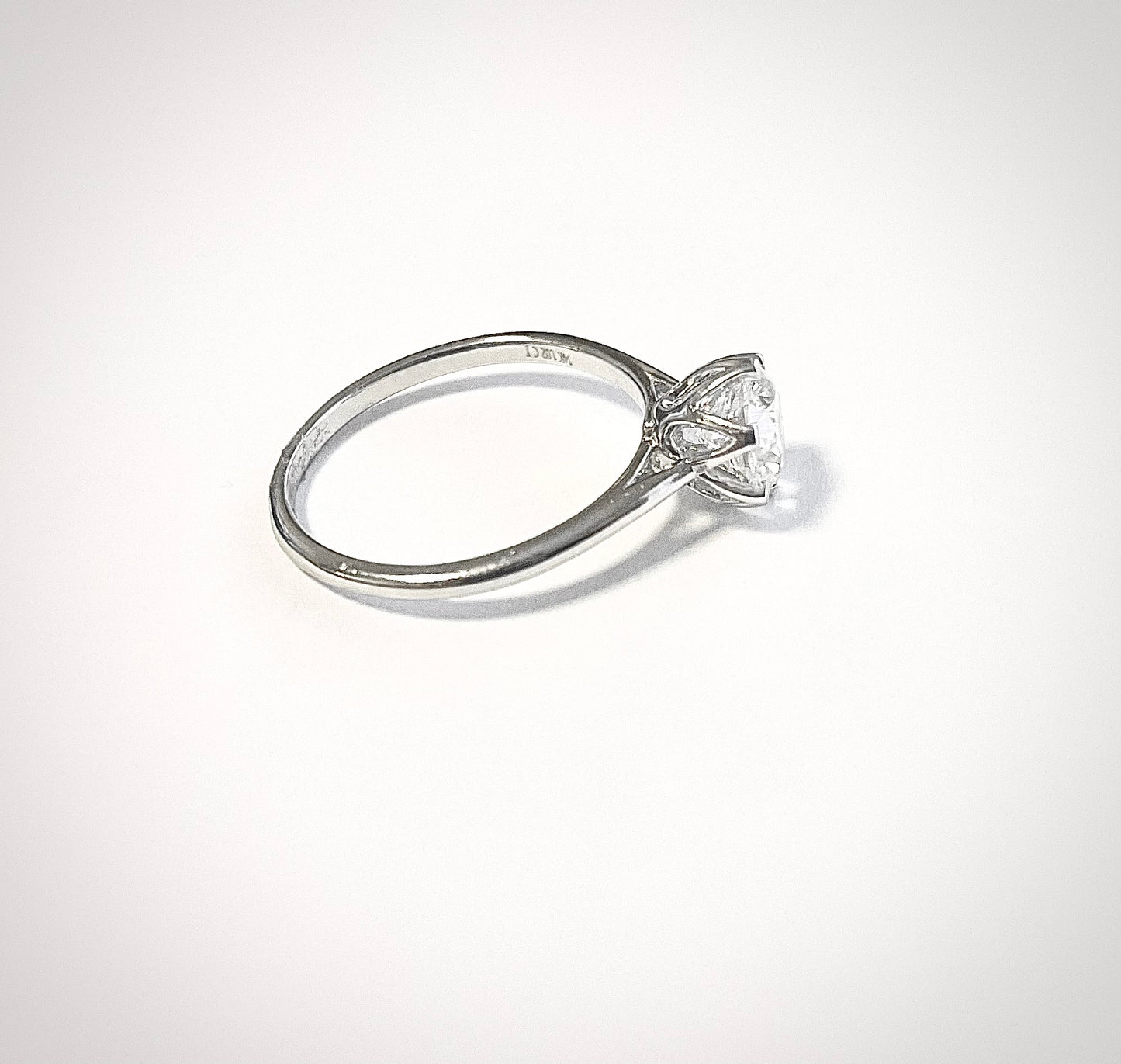 1CT LAB Diamond solitaire