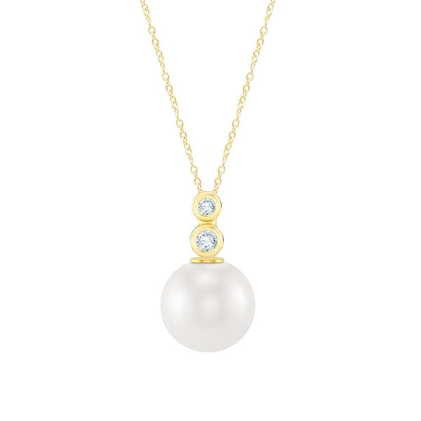 0.05ct Lab Grown Diamond Freshwater Pearl Necklace in 9K Yellow Gold