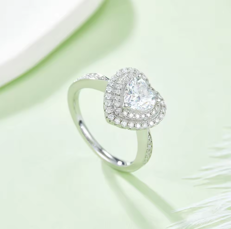 1ct heart ring