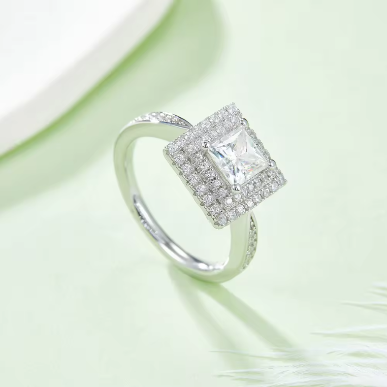 The princess 1ct square moissanite ring