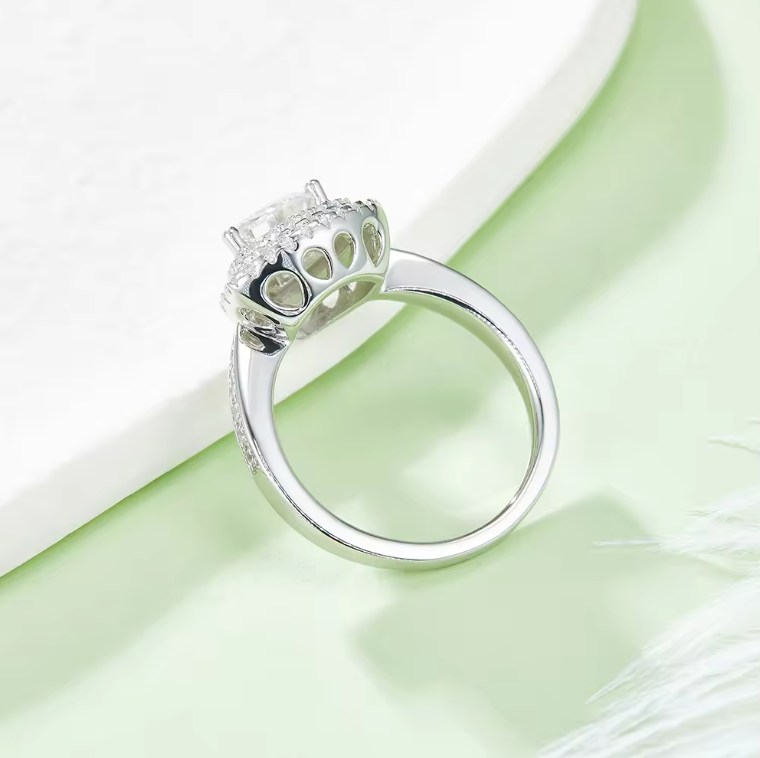 Trilliana 1ct trillion cut ring