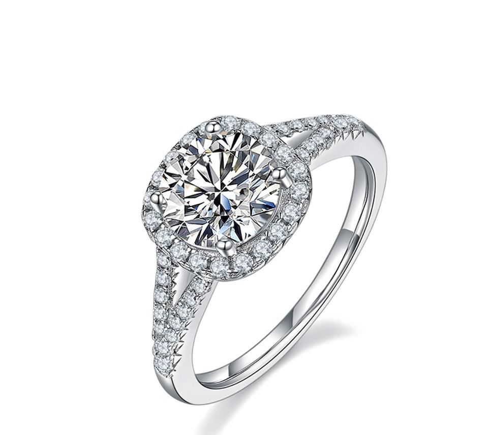 Lilia 1.5CT Ring