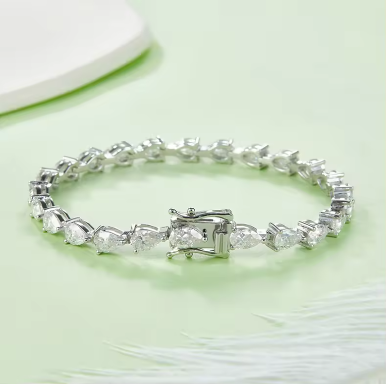 4ct pear cut tennis bracelet